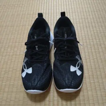 언더아머 벨로시티 프로 27cm
