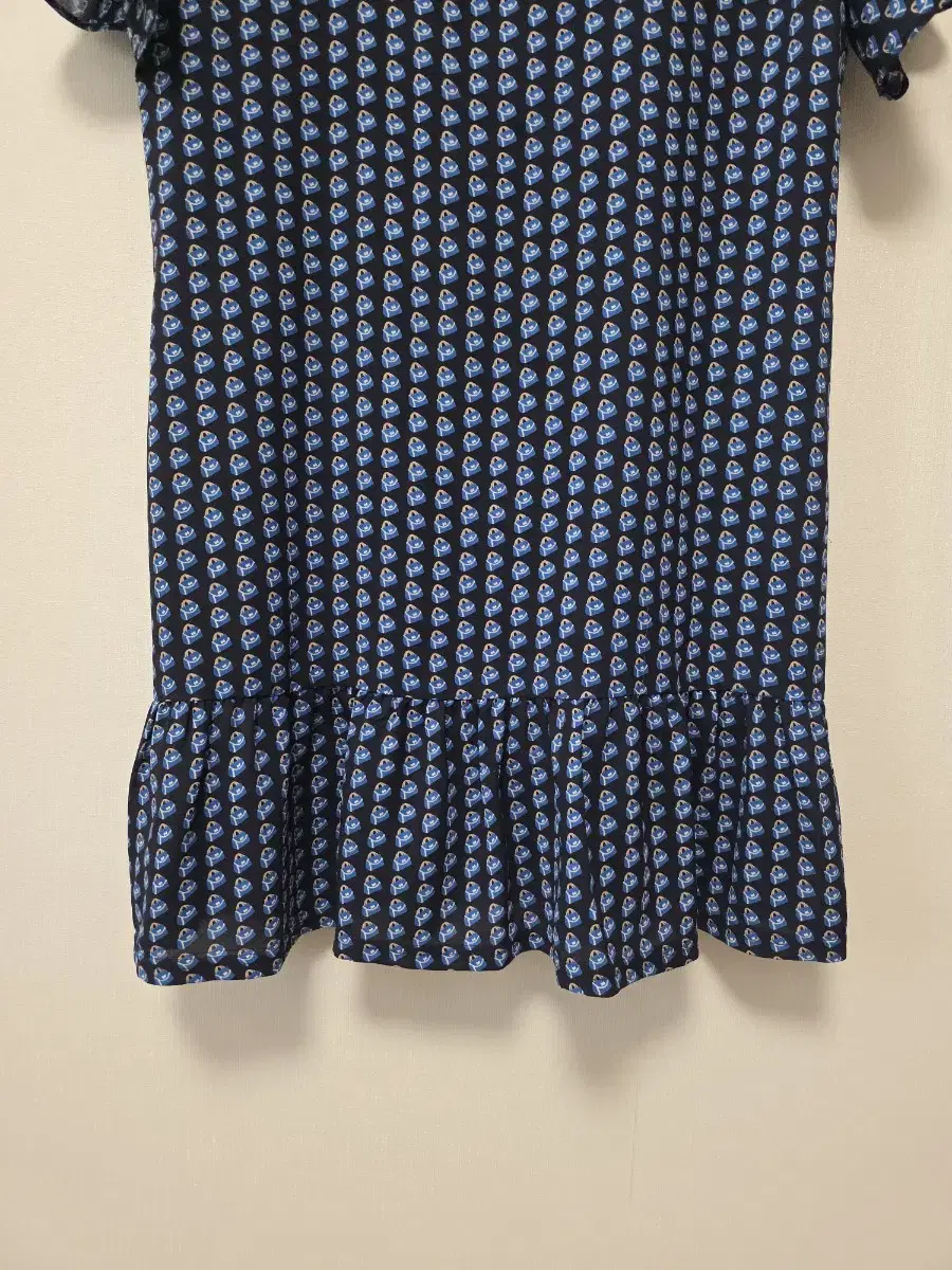 Product Details - 4