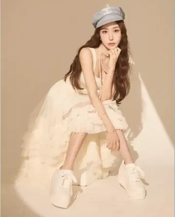 AMI 스니커즈 화이트 S 사이즈