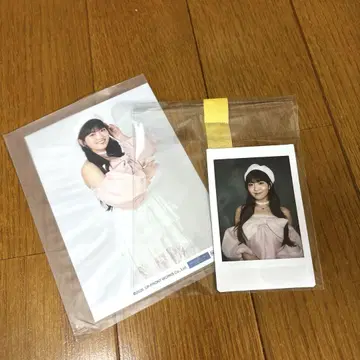 나카야마 나츠키 폴라로이드 핑크 의상