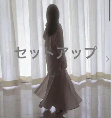 Melt the lady 바이컬러 새틴 셔츠 팬츠 상의