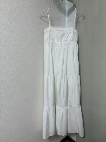 ZARA 화이트 원피스