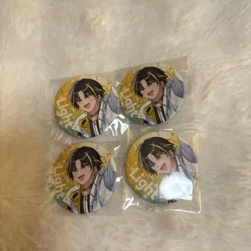 아이돌 캐릭터 핀 배지 4개 세트