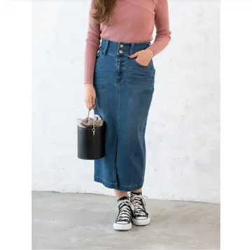 COHINA 앞 슬릿 데님 롱 타이트 스커트 cba0003