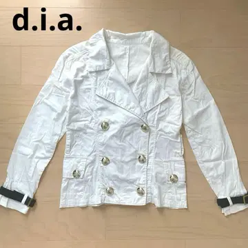 [초레어] d.i.a. 빅 골드 버튼 화려한 자켓 화이트 헤이세이 갸루