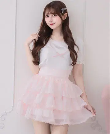 pium 하트 레이스 퍼프 슬리브 T셔츠 핑크
