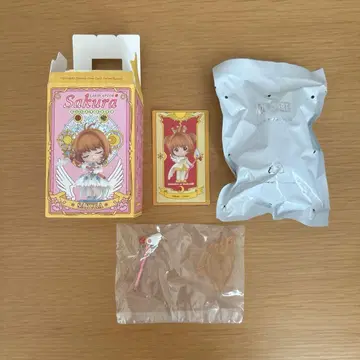 POP MART 팝마트 카드캡터 사쿠라 crown
