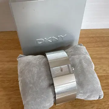 DKNY 손목시계 팔찌