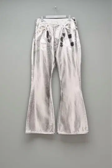 MASU 25ss EMBLEM BAGGY JEANS size44