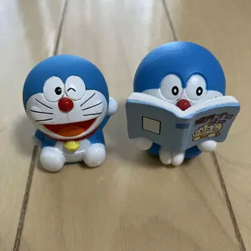 도라에몽 피규어 2체 세트