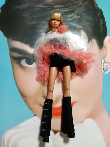 3. 포피 포피파커 PoopyParker 1/6 인형