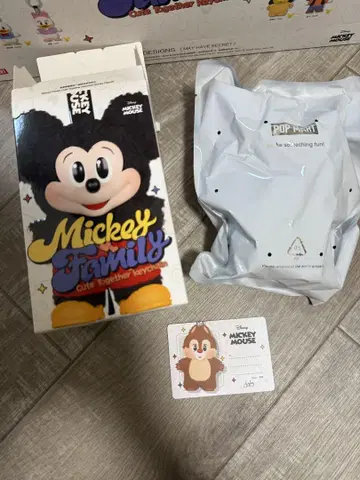 POP MART 팝마트 미키 패밀리 정품