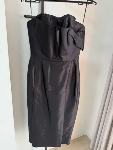 VICTORIA BECKHAM 실크 베어탑 원피스