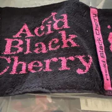 Acid Black Cherry 투어 머플러 타월