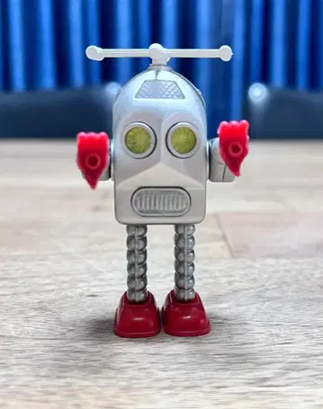 애플 옛날 로봇 피규어 썬더 로봇 6.3cm