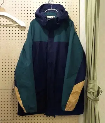 Eddie Bauer GORE-TEX 마운틴 후드티