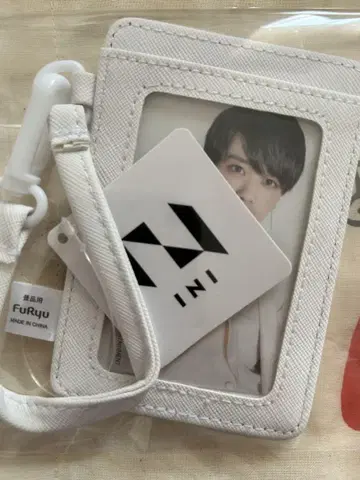 후지마키 쿄스케 패스 케이스 INI