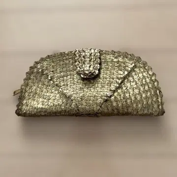 골드 클러치백