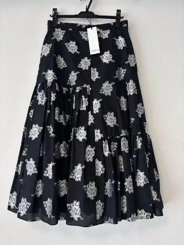 ERDEM 아데무 꽃무늬 프릴 롱 스커트 블랙