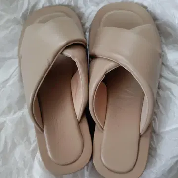 비비안 컬렉션 yumi 샌들