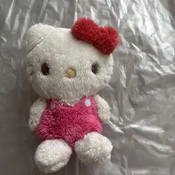 키티 봉제 인형
