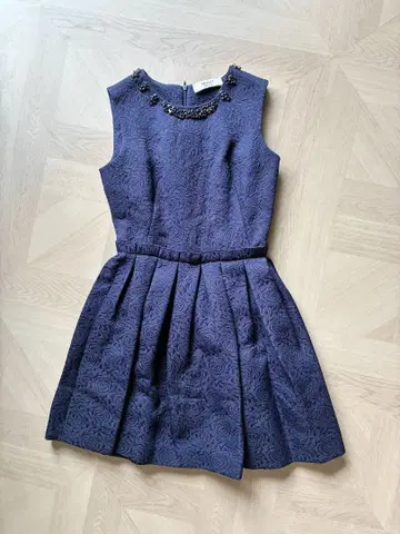 Blugirl Blumarine 원피스 (사이즈 38)