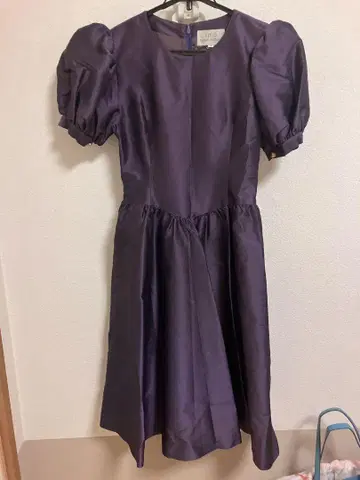 새상품급 Vivid formal boutique 퍼프 슬리브 드레스
