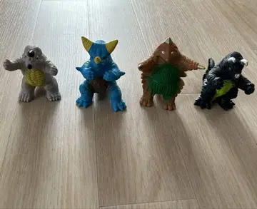 괴수 소프트 비닐