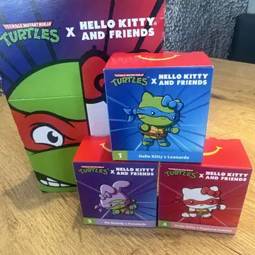 TMNT x Hello Kitty 피규어 3체 세트