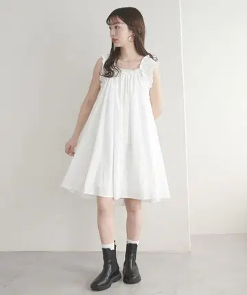 DISCOAT umm. 어깨 프릴 미니 원피스