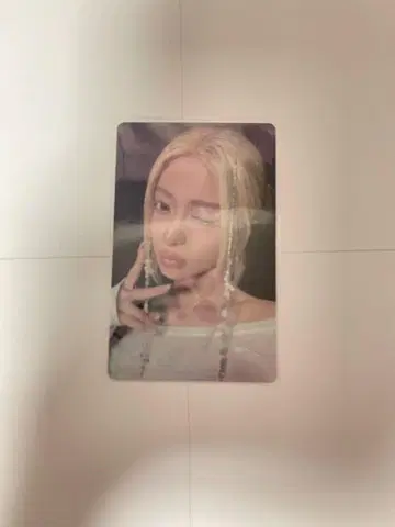 LE SSERAFIM 윤진 위버스 영상통화 한정판 포토카드
