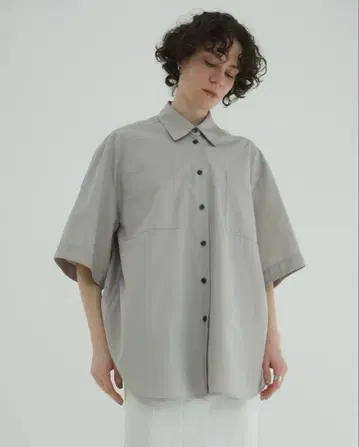 HALF SLEEVE HUGE SHIRTS 사이즈 1 클라네