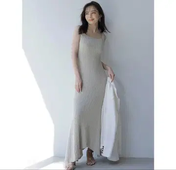 아뉴앙스 린넨 블렌드 아지메 헤므 리브 니트 원피스