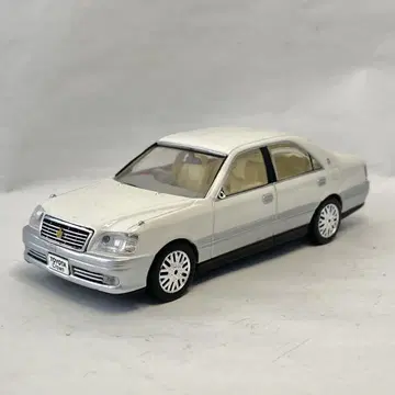 도요타 크라운 2001 1/43 일본산 명차 컬렉션 모형