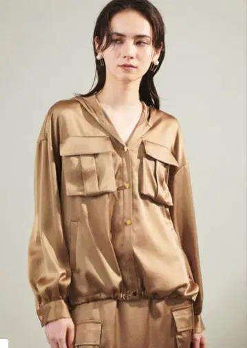 트리아세 새틴 후디 그레이스 콘티넨탈