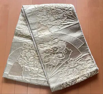기모노 오비 꽃 골드 컬러