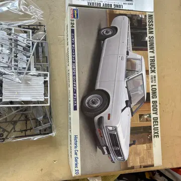Nissan Sunny Truck (GB121) 프라모델 1/24