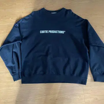 Cellie Crewneck Sweatshirt