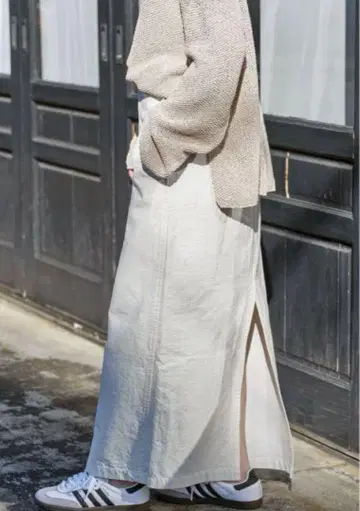 가먼트 다이 타이트 스커트 Spick and Span 24SS