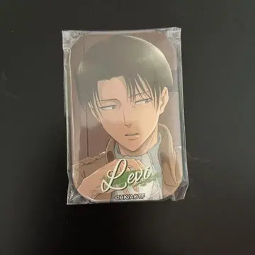 진격의 거인 리바이 병장 캔 배지
