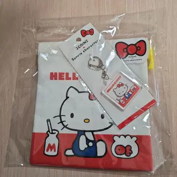 헬로키티 파우치와 키링 세트