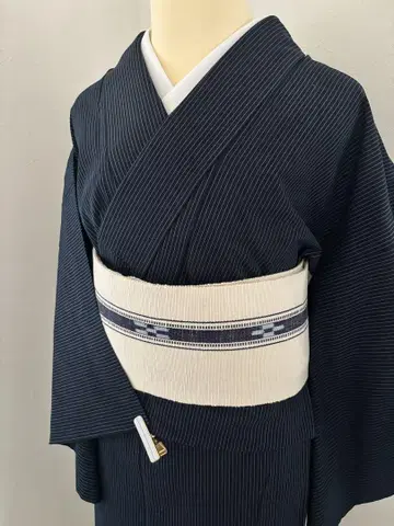 목화 기모노 다크 네이비에 줄무늬
