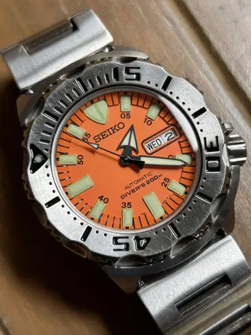 세이코 SEIKO 다이버즈 200m 오렌지 몬스터