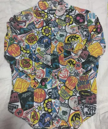 HYSTERIC GLAMOUR 스티커 패턴 셔츠