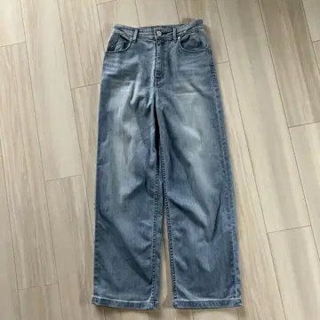 야누크 데님 릴리스