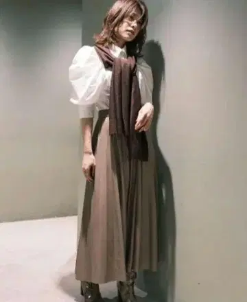 SNIDEL 스나이델 가죽 플리츠 스커트