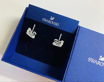 스와로브스키 Swarovski 댄싱 스완 귀걸이