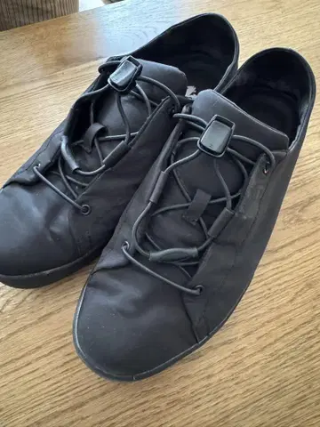 DESCENTE 스니커즈 웨서 이지 로 DM1VJC40 방수