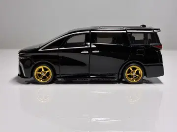 토미카 프리미엄 TOYOTA 40 알파드 개조