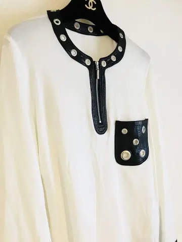 이타리야 화이트 셔츠 지퍼 달린 블랙 가죽 옷깃 티셔츠 9호